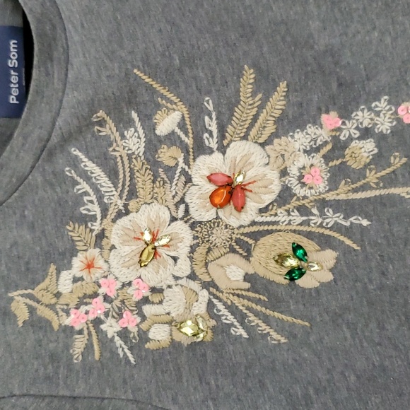 PETER SOM FOR DESIGN NATION GRAY FLORAL JEWELED MEDIUM SHORT SLEEVE TOP - Picture 3 of 6